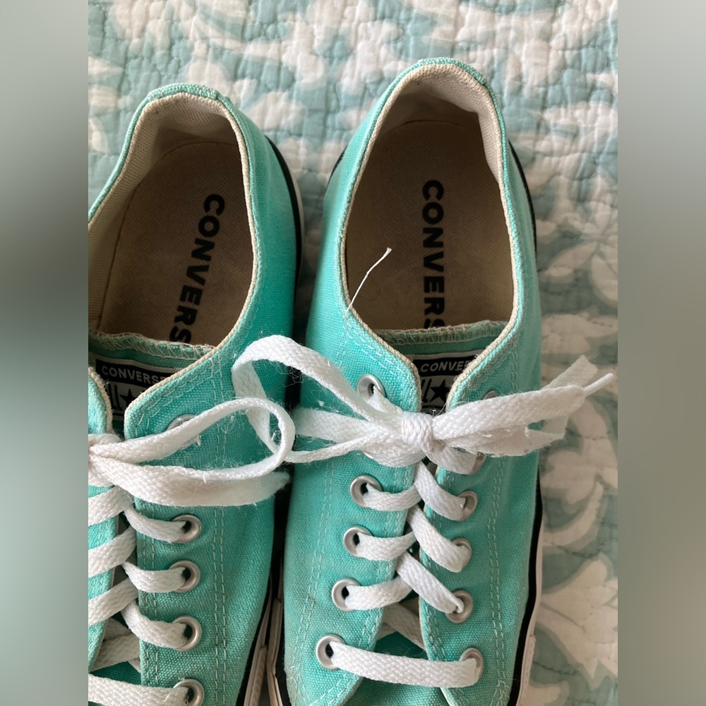 🩵SOLD SOLD SOLD🩵CONVERSE ALL STAR Tiffany Blue sneakers Women 9.5 / Mens 7.5 - Picture 2 of 4